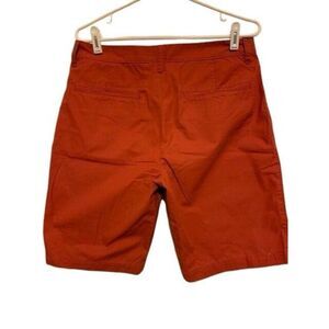 OLD NAVY SLIM FIT SIZE 31 DARK ORANGE SHORTS